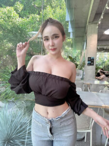 Apple (12)
