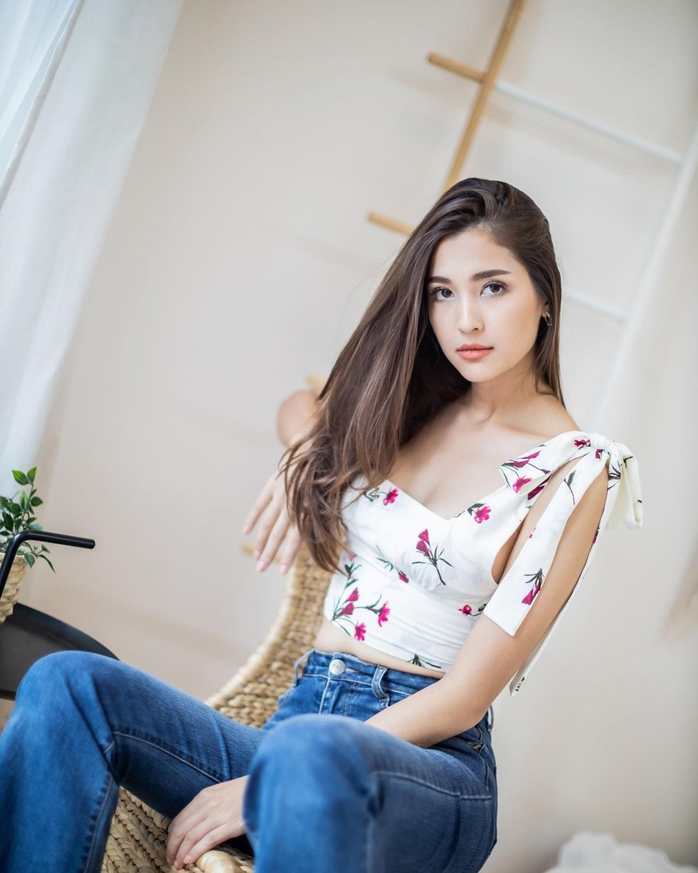 Marie Broenner นักแสดง